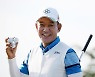 [권훈의 골프산책] 시니어 최강 60세 김종덕 "난 영원한 투어 선수"