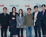 '킹덤'과 '지리산' 뭐가 달랐나..김은희도 못 피한 PPL의 덫