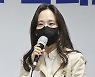 [단독] 李캠프로 간 30대 데이터 전문가 김윤이, 하루 전날엔 국민의힘 입당타진했었다