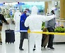 남아공 국립전염병연구소 "오미크론, 재감염 위험 3배 높인다"