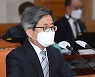 김명수, 법관 임용 경력 낮추는 법안 부결에 "아쉬운 결과"