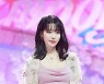 아이유 5관왕, 방탄소년단 베스트송·인기상 등 5관왕 (종합)[2021 MMA]
