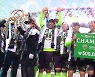 전북, K리그 사상 첫 5연패 달성..통산 9번째 챔프 등극