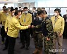 김 총리 "오미크론 추가 전파 막아야..모든 수단 강구"