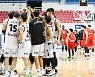 KT, 우승후보답네..현대모비스에 22점차 대역전승