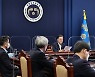 [사설] 경항모, 4대 강 보 개방 등 곳곳에 '예산 대못'