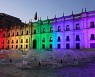 "정의와 평등 향해 한발짝"..칠레, '동성 결혼 합법화' 법안 통과
