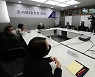 빙상경기연맹 조사위 "(심석희) 손목 스냅으로 미는 영상 확인"