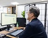 "쓴소리 단소리 듣겠다" 이재명 '펨코 인증글'에 비추 6000개
