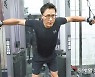뇌출혈로 '쿵' 쓰러진지 2년반만에 '몸짱' 컴백