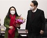 윤석열, '이준석 저격' 페미니스트 신지예 영입한 이유는(종합)