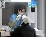 청주 10대이하 확진 전체 31%..유·초교 집단감염 '여진'