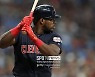 급 떨어진 KBO 외국인 시장.. 발상 바꾸면 200만 달러 에이스도 가능하다