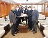 [울산소식]공공골프장 유치 건의 시민청원서 전달 등