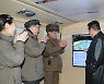 [사설] 합참 '평가절하' 뒤 김정은 참관 '극초음속' 발사한 북한