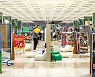 '한국의 실리콘밸리'에서 '영앤리치' 잡는 현대백화점