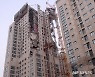광주 아이파크 붕괴 2일차..중장비 투입 시점 관건(종합)