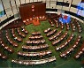 [사진] '친중 의원 장악' 홍콩 입법회 첫 회기