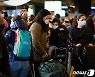 美, 中 '미국발' 항공편 취소 결정에 "항공운송협정에 부합안해"