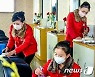 북한, 곳곳 소독.."각성해서 방역에 총력"