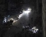 광주 붕괴사고 사흘째..'중장비 투입' 첫 야간수색 [포착]