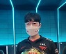 T1 '제우스' 최우제, 개막전 팀 내 MVP 선정..스프링 포문 열었다