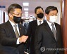 '국무회의서 확진자 접촉' 국무위원들 전원 음성