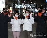 신촌서 20·30 만난 안철수 대선후보