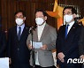 인천행 매타버스 '정책공약 발표하는 이재명 후보'