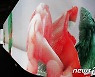 매순간 모양이 다른 크리처들의 끊임없는 행렬