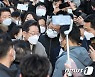 부평 문화거리 찾은 이재명 후보