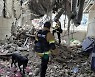 [속보] 광주 아파트 붕괴 실종자 1명 사흘 만에 구조..사망 추정