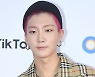 위너 이승훈, 오늘(14일) 소집해제..김진우 이어 팬들 곁으로