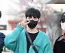 AB6IX 전웅 '맨날 입는 티 큐!티!'[포토엔HD]