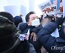 '김건희 통화' 방송 못 막은 국힘 "법적조치 포함 강력대응"