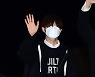 [T포토] 봉재현 '따뜻한 인사'