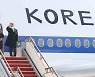 문대통령, 중동 3개국 순방 출국..수소·방산 협력 외교