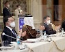 文대통령, 한-UAE 수소협력 비즈니스 라운드테이블 참석