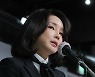 베일 벗은 '김건희 7시간 통화'.. '쥴리‧탄핵‧조국' 키워드