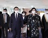 문 대통령, UAE 방문 첫 일정으로 '수소협력'
