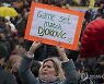 Virus Outbreak Netherlands Protests