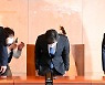 [속보] 실종자 가족들 "현산 회장 책임 회피..정당한 책임 져야"