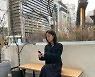 21세기 덕임이..이세영, 올블랙 패션도 완벽 소화