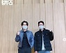 '킹메이커' 설경구X이선균, '컬투쇼'서 아이돌 비주얼+완벽 비율 자랑[M+★SNS]