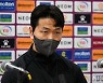레바논 전 앞두고 기자회견하는 김영권