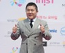 조세호, 코로나19 확진 "부스터샷까지 맞았는데..스케줄 모두 중단"(공식)