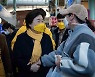 부산 부전시장 찾은 심상정 후보