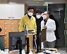 설 연휴 첫날, 코로나19 외래진료센터 찾은 오세훈 시장