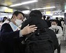 윤석열 '설 연휴 첫날 시민들에 새해 인사'