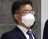 김만배 녹취록에 與 "김만배 손아귀에 든 윤석열"..국힘 "尹, 김만배와 친분 없어"
